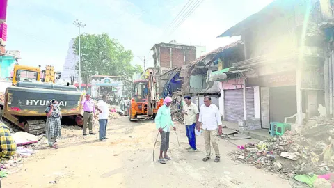 రెండో విడత కూల్చివేతలు షురూ