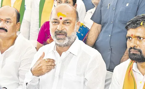 Bandi Sanjay Sensational Comments On Phone Tapping over Congress govt
