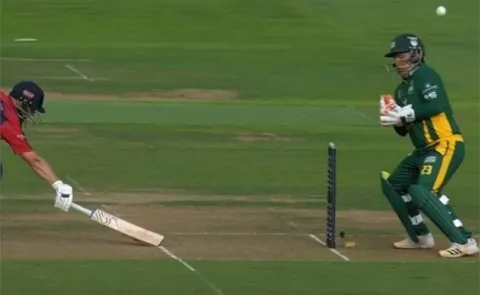 Kamran Akmal Memes Viral After Pakistan Stars Blooper In World Championship Of Legends7