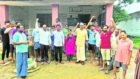 ● మా బడిని కాపాడండి 