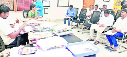 ఉద్దీపనం పుస్తకాల్లో నాణ్యత ఉండాలి