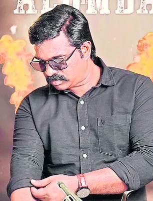 తమిళం, తెలుగు భాషల్లో రాణిస్తున్న దక్షన్‌ విజయ్‌ 
