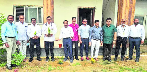 పవిత్రమైనది వైద్యవృతి