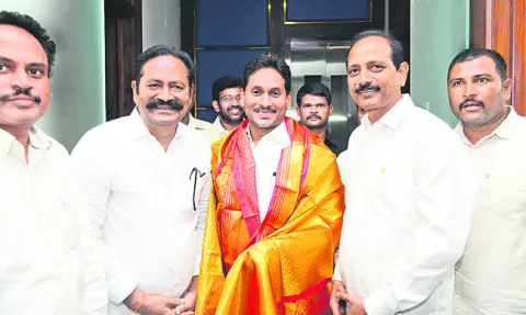 వైఎస్