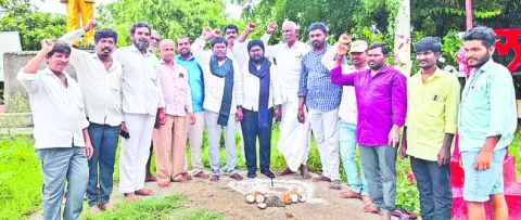 జెండా పండుగను విజయవంతం చేయాలి 
