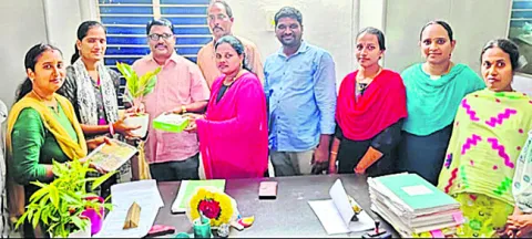 డాక్టర్‌ దీనకుమార్‌కు సత్కారం
