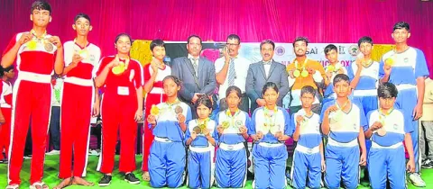 జాతీయస్థాయి బాక్సింగ్‌ పోటీలకు ఎంపిక