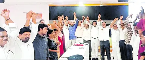 కార్మికుల సత్తా చాటుదాం 
