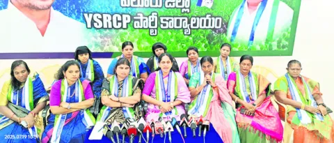 టీడీపీ నేతల నీచ సంస్కృతికి నిదర్శనం 