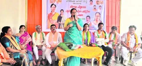 గెలుపే లక్ష్యంగా ముందుకు సాగుదాం 