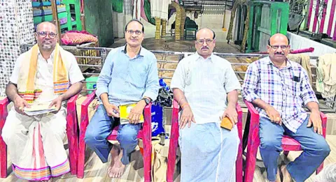 వినాయక చవితి నిర్వహణకు తీర్మానం