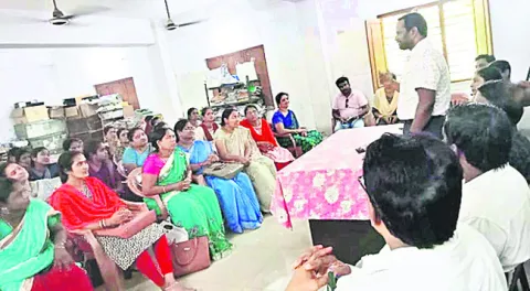 నవీన్‌పై పీడీ యాక్టు 