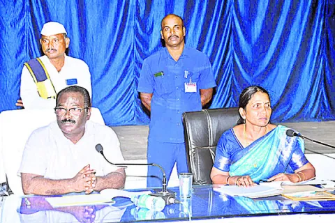 అంగన్‌వాడీ కేంద్రాల్లో మౌలిక వసతులు కల్పించాలి
