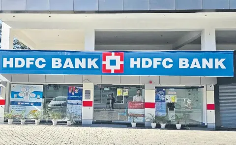 HDFC Bank announces 1:1 bonus issue for share holders