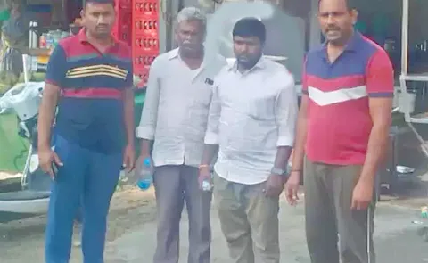 Police Caught Safely Aee Kishore Of Thiruvur Water Resources Department