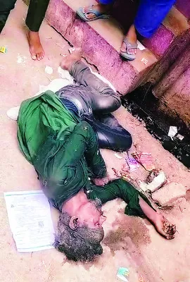 గుండెపోటుతో కాలువలో పడి వ్యక్తి మృతి