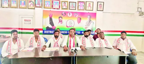 గల్ఫ్‌ బాధితులను ఆదుకుంది కాంగ్రెస్‌ ప్రభుత్వమే..
