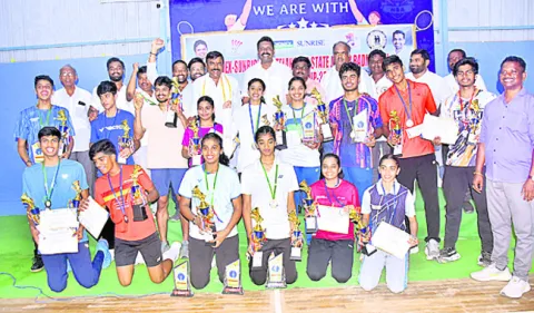 ముగిసిన రాష్ట్రస్థాయి బ్యాడ్మింటన్‌ పోటీలు