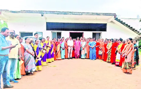 వడ్డీ బకాయిల విడుదల