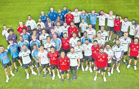 Indian cricketers have a fun game with footballers5