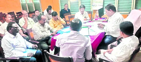 గడువులోపు పనులన్నీ పూర్తి కావాలి 