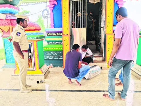మద్యానికి బానిసైన వ్యక్తి మృతి
