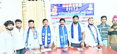 కాన్షీరాం అడుగుజాడల్లో నడవాలి 