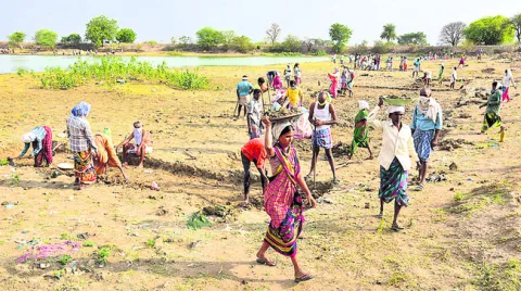 ‘ఉపాధి’ బీమా.. కూలీలకు ధీమా