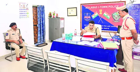 అసాంఘిక కార్యకలాపాలపై ఉక్కుపాదం