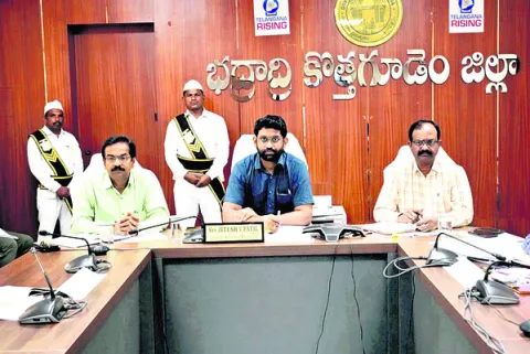భూ సమస్యలు త్వరగా పరిష్కరించాలి