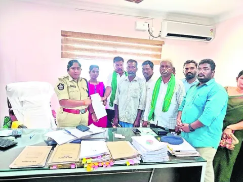 రుణాల కుంభకోణంపై సమగ్ర విచారణ జరపాలి 
