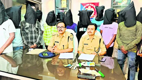 క్రిమినల్స్‌పై ఉక్కుపాదం