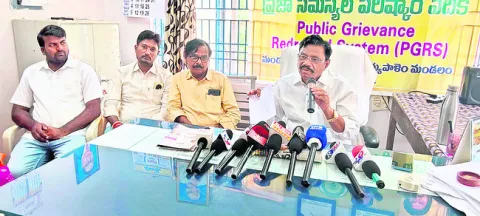 వెన్నుపోటు రాజకీయాలు ఎక్కువయ్యాయి!