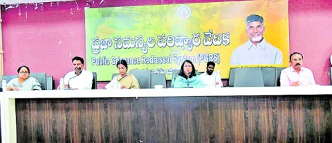 పేదల అభ్యున్నతికి పాటుపడాలి 