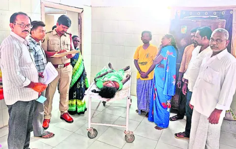 యువతి