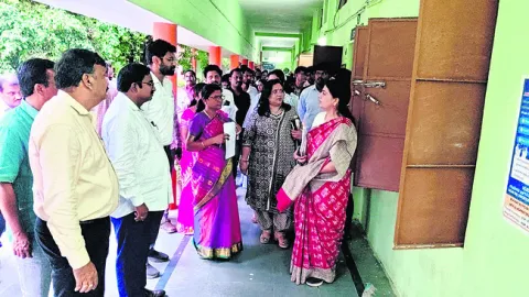 క్రమశిక్షణతో ఉన్నత లక్ష్యాలు చేరుకోవాలి
