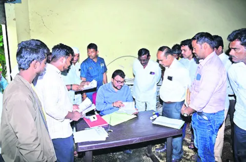 జిల్లాలో యూరియా కొరత లేదు.. 