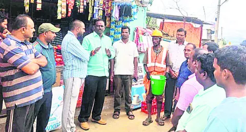 పారిశుధ్యంపై నిర్లక్ష్యం వహిస్తే చర్యలు 