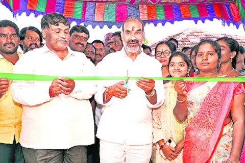 మహిళలను కోటీశ్వరులను చేస్తాం