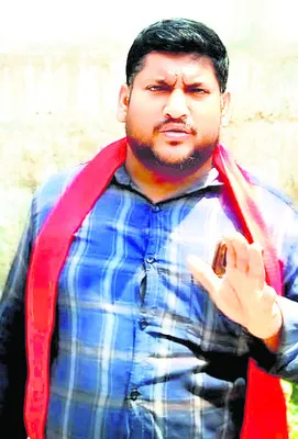 పెంచిన సినిమా టికెట్‌ ధరలు తగ్గించాలి