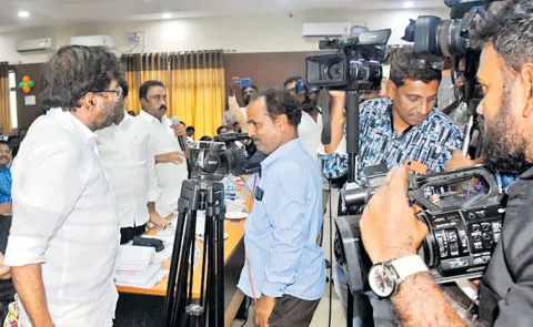 Tension at Nellore DDRC meeting
