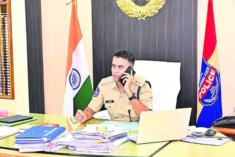 ప్రజలను అప్రమత్తం చేయాలి