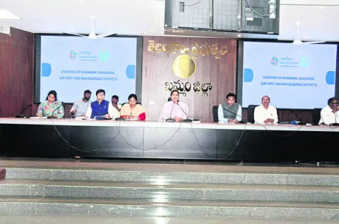 పిల్లల భవిష్యత్‌ మార్చేది ఉపాధ్యాయులే..