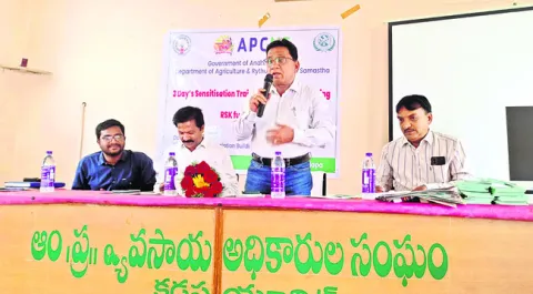 ప్రకృతి వ్యవసాయాన్ని ప్రోత్సహించాలి 