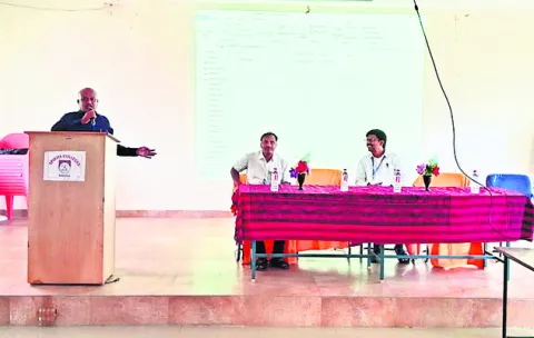 ఆదాయపు పన్నుతోనే దేశాభివృద్ధి
