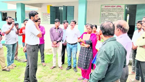 వర్షాలతో అప్రమత్తంగా ఉండాలి