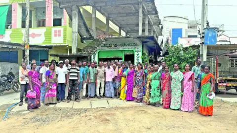 యూరియా కోసం రైతుల నిరీక్షణ 