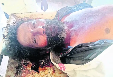 బస్సు చక్రాల కింద నలిగిన ప్రాణం
