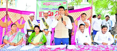పేద కుటుంబాల అభివృద్ధే లక్ష్యం 