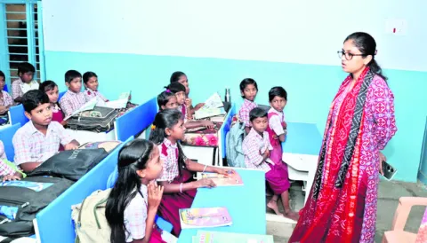 విద్య, వైద్యరంగాలపై ప్రత్యేక దృష్టి 